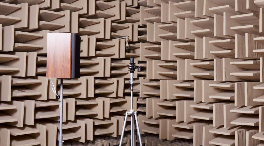 Anechoic chamber
