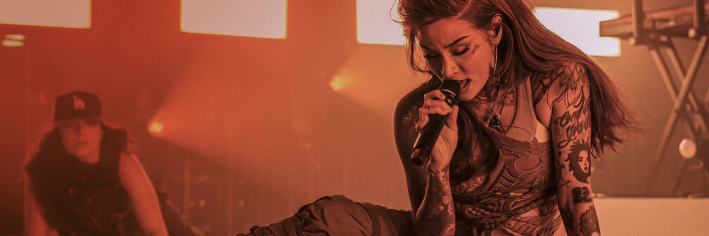 Kehlani using MTP W950 by LEWITT