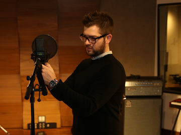 Atlantic Records using the LCT 840 multi-pattern tube microphone, the DTP 640 REX dual element kick drum mic, and the LCT 550, one of the quietest mics in the world.